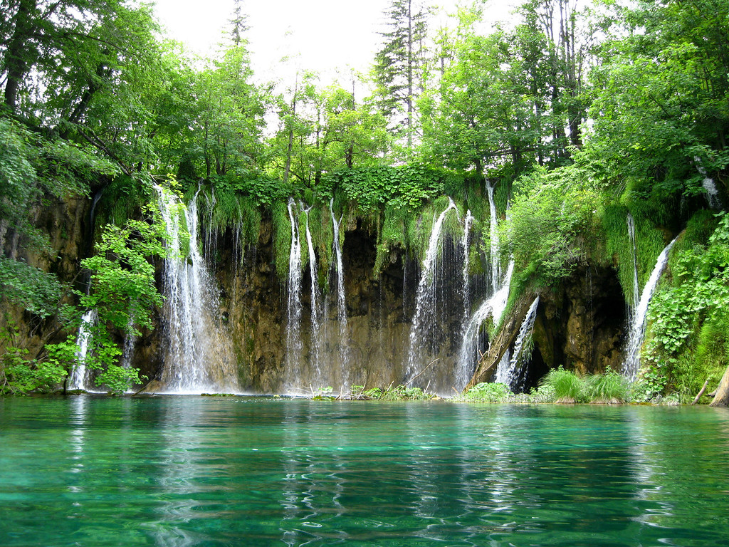 most beautiful waterfalls in the world